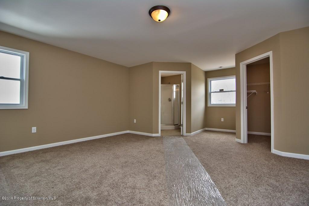 111 South Ridge Street Taylor, PA 18517 - Photo 14 of 29 Gallery Image 14