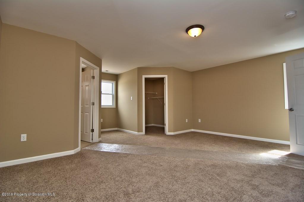 111 South Ridge Street Taylor, PA 18517 - Photo 16 of 29 Gallery Image 16
