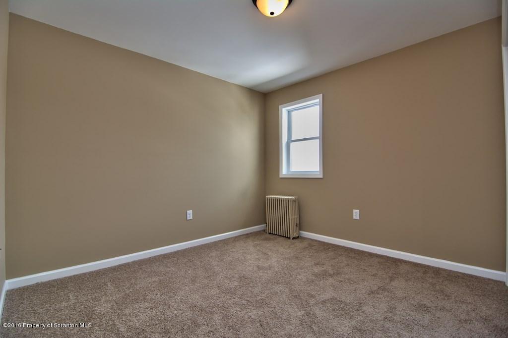 111 South Ridge Street Taylor, PA 18517 - Photo 22 of 29 Gallery Image 22