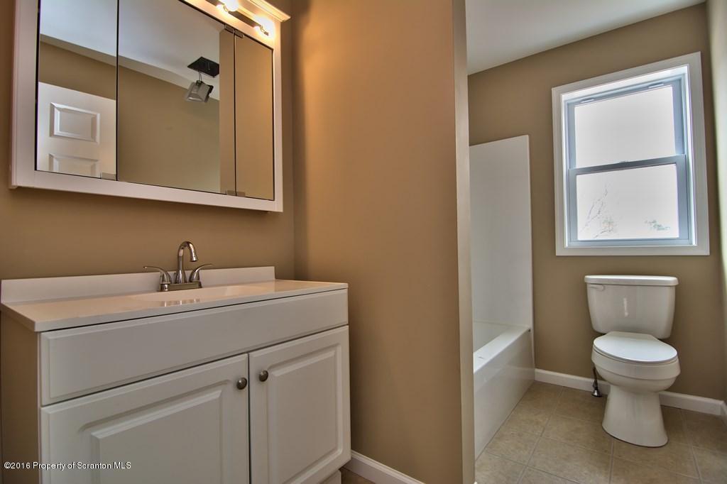 111 South Ridge Street Taylor, PA 18517 - Photo 24 of 29 Gallery Image 24