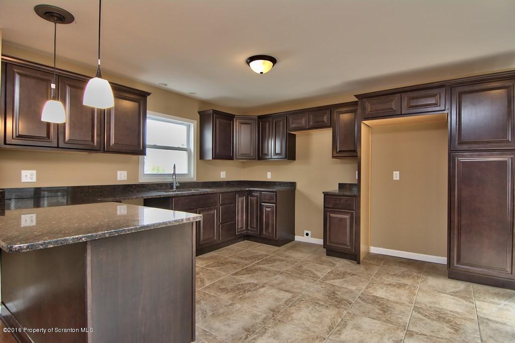 111 South Ridge Street Taylor, PA 18517 - Photo 8 of 29 Gallery Image 8