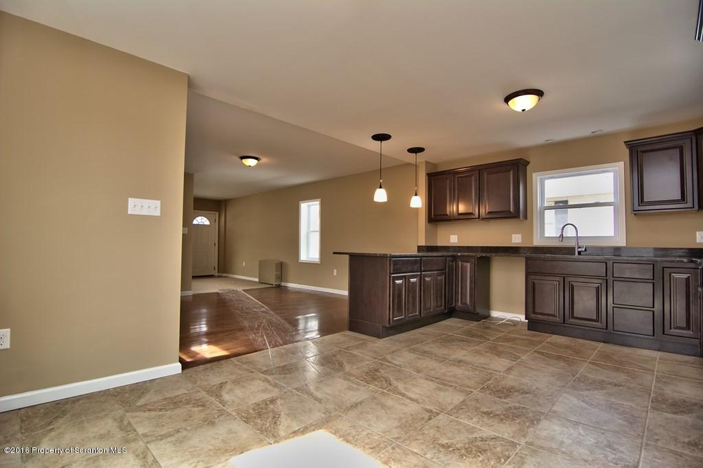 111 South Ridge Street Taylor, PA 18517 - Photo 9 of 29 Gallery Image 9