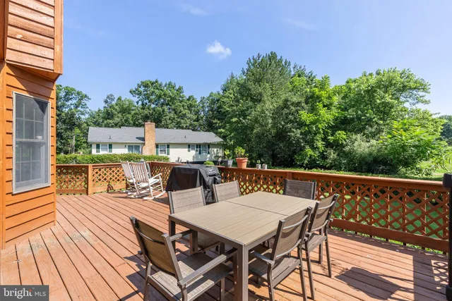 $379,999 | 103 Masters Drive, Cross Junction, VA 22625