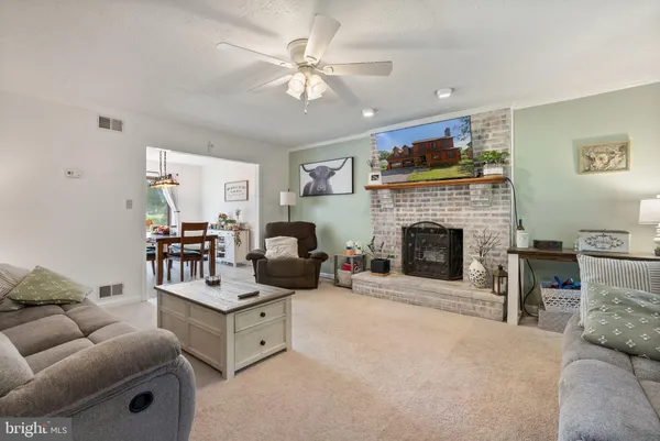 $369,999 | 103 Masters Drive, Cross Junction, VA 22625