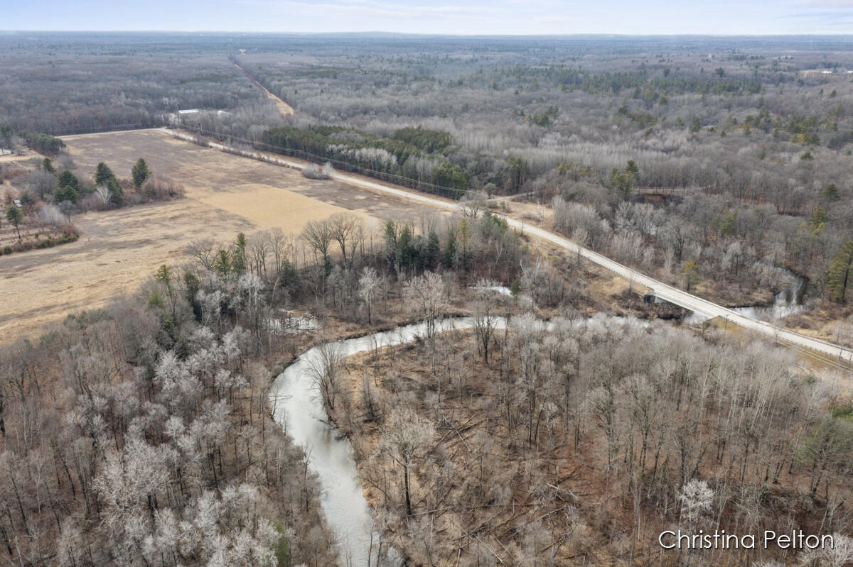Tamarack Road Howard City, MI 49329 - Photo 2 of 11 IMG_1008