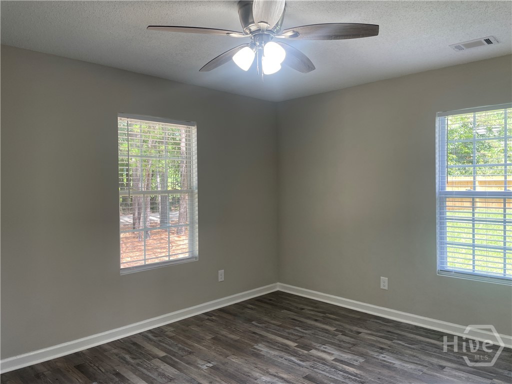 271 Thomas Circle Springfield, GA 31329 - Photo 12 of 17