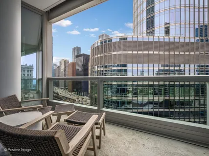 $3,434,000 | 403 North Wabash Avenue, Unit 15A, Chicago, IL 60611