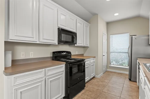 $1,950 | 14703 Briceland Springs Drive, Houston, TX 77082