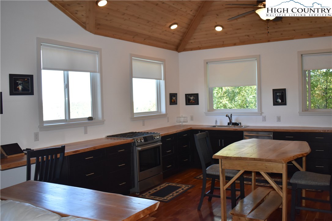 895 Little Windfall Road Lansing, NC 28643 - Photo 16 of 50