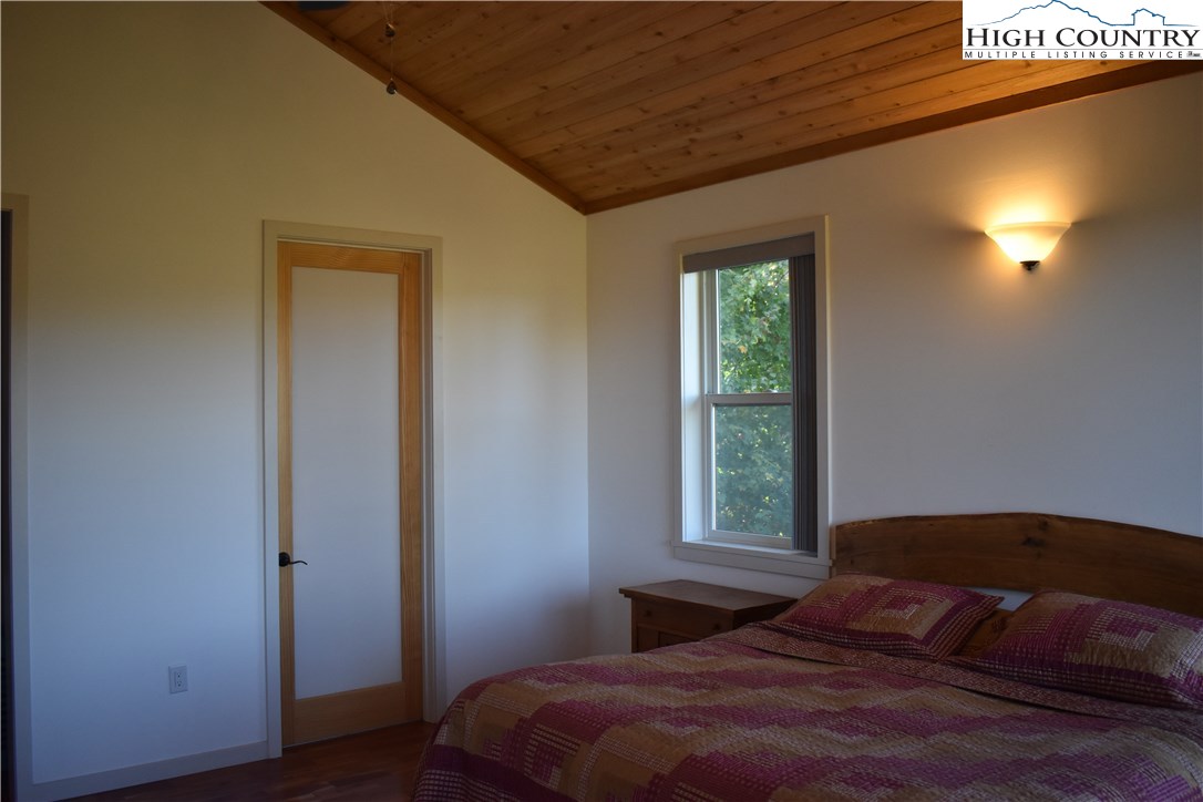 895 Little Windfall Road Lansing, NC 28643 - Photo 26 of 50