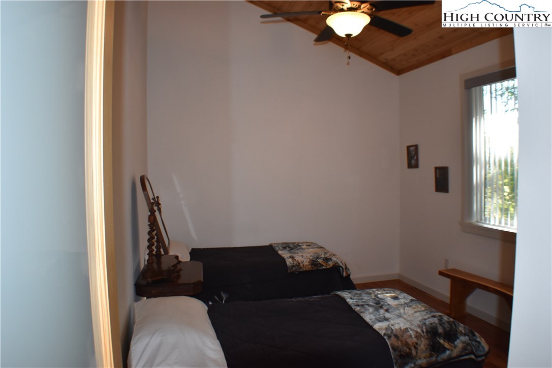 895 Little Windfall Road Lansing, NC 28643 - Photo 31 of 50