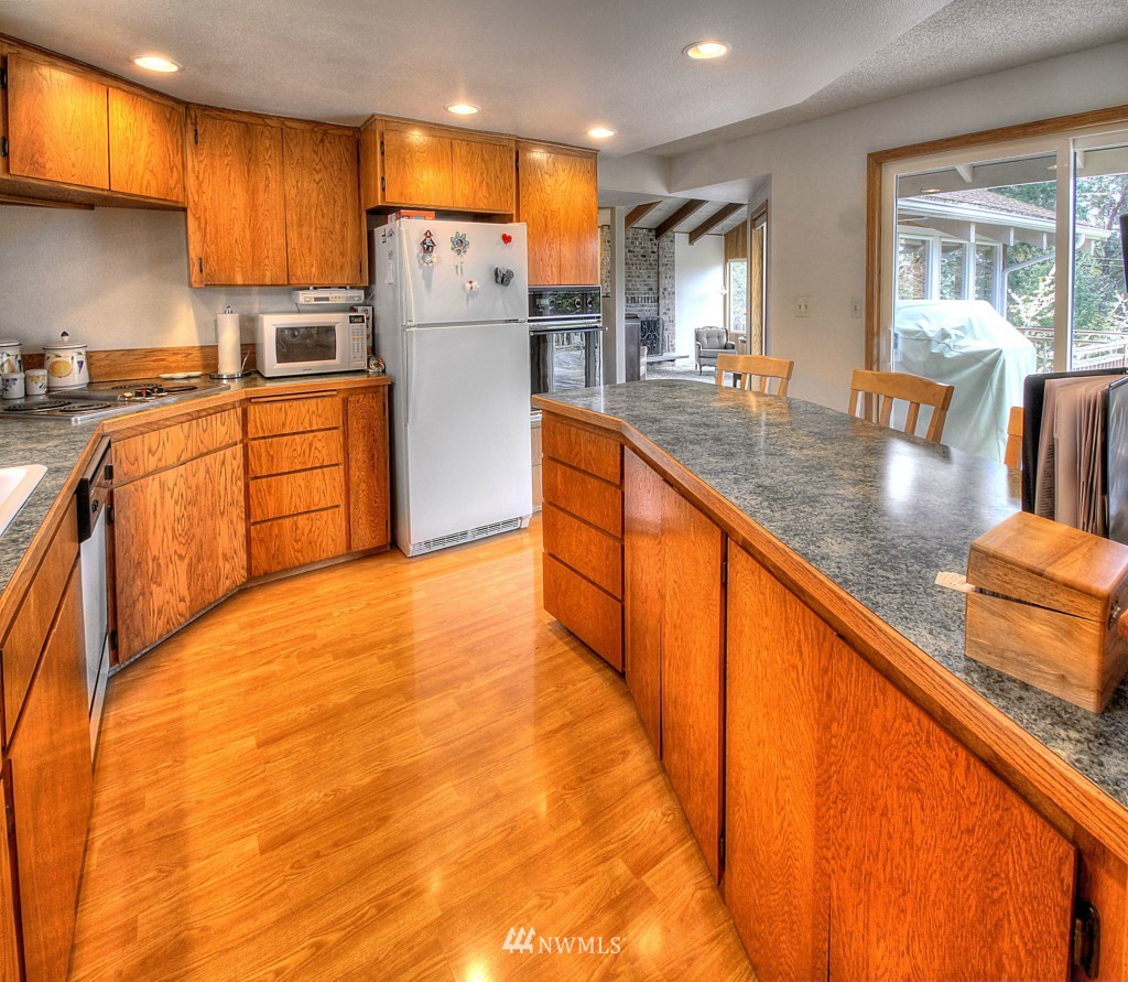 18204 Bayview Road Northwest Vaughn, WA 98394 - Photo 8 of 14