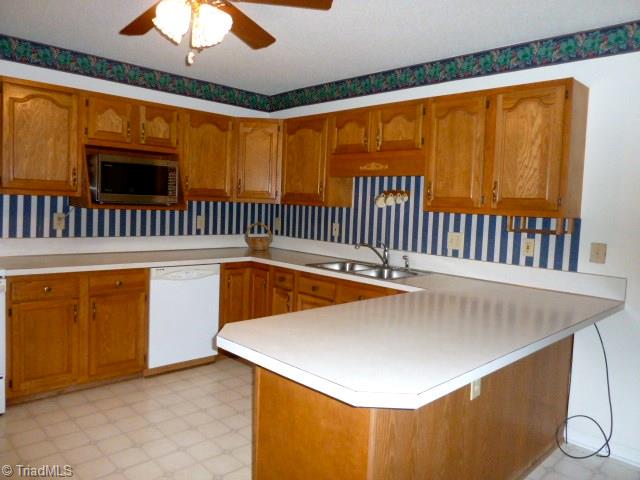 877 Dr Zimmerman Road Lexington, NC 27295 - Photo 3 of 30 Gallery Image 3