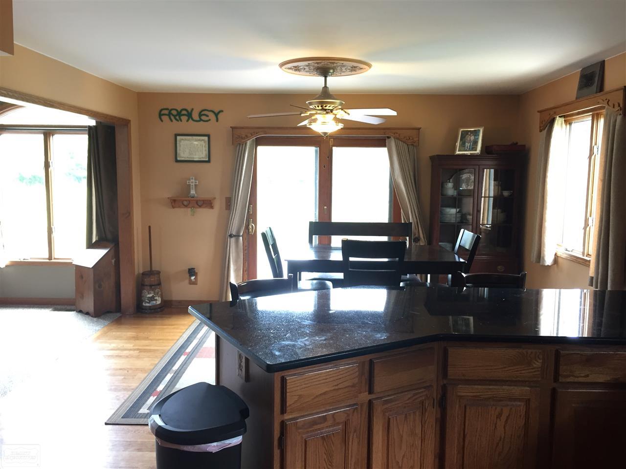 65444 Haven Ridge Road New Haven, MI 48050 - Photo 6 of 31 31323051-5.JPG