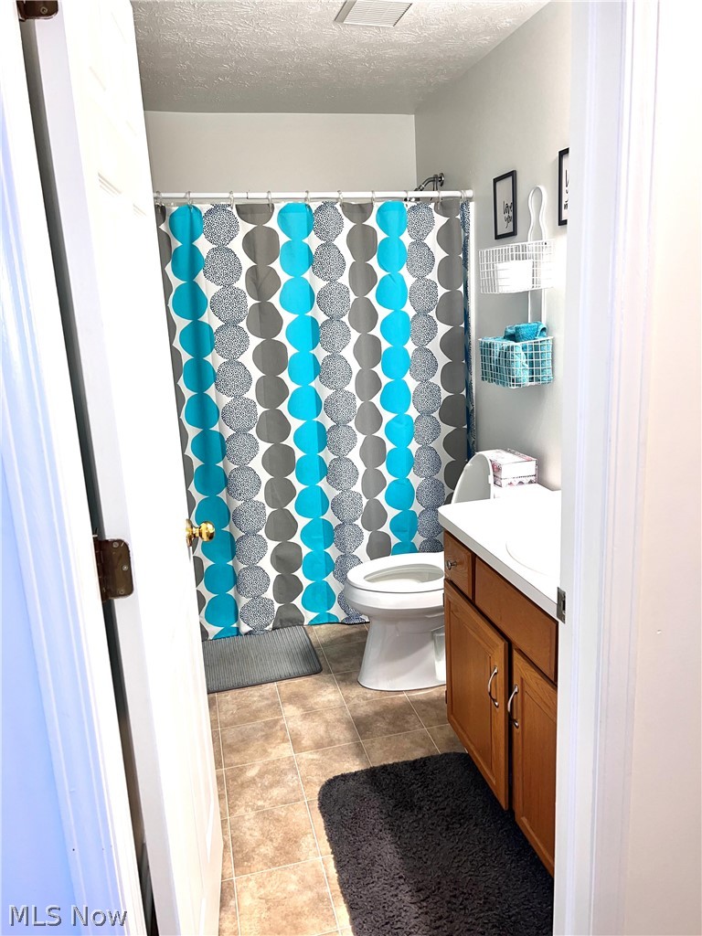 8133 Claus Road Amherst, OH 44001 - Photo 12 of 24 Gallery Image 12