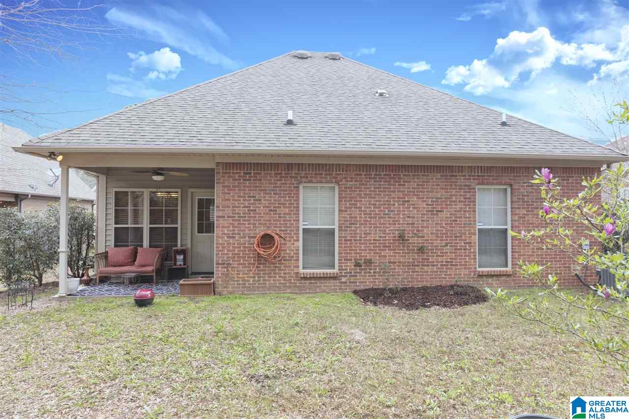 1102 Weybridge Road Pelham, AL 35124 - Photo 4 of 27