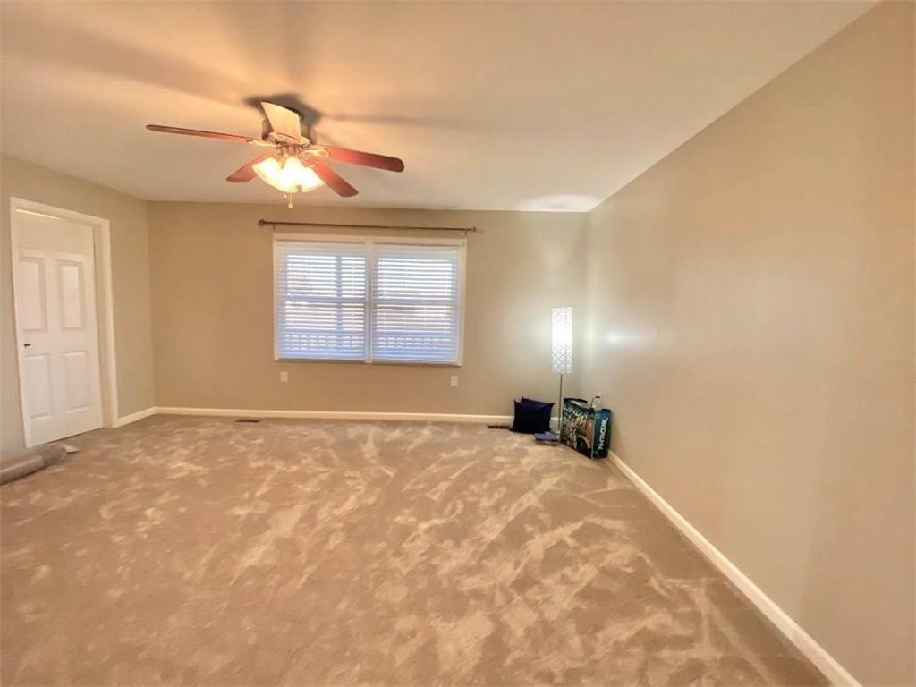 7777 West Deaver Road Columbus, IN 47201 - Photo 19 of 44 Gallery Image 19