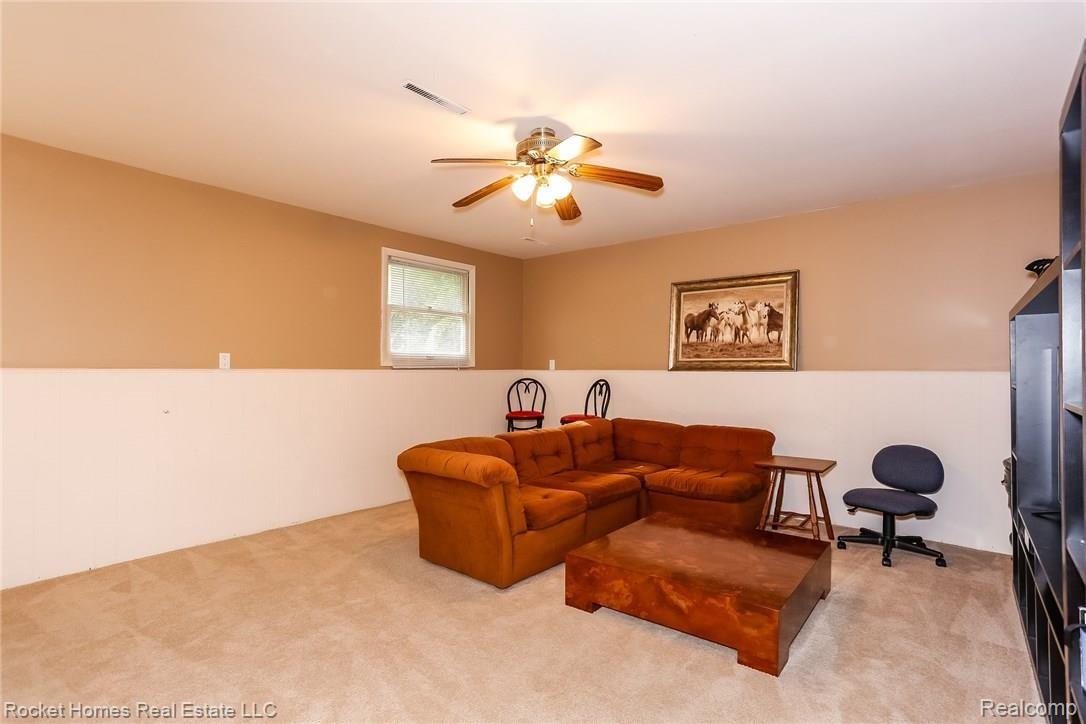 9397 Irish Road Goodrich, MI 48438 - Photo 13 of 24 025-Living_Room-4589370-medium.jpg