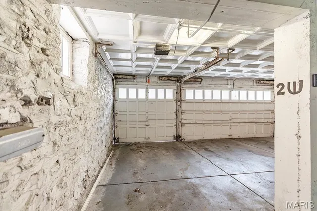 $344,900 | 7539 Oxford Drive, Unit 2W, Clayton, MO 63105