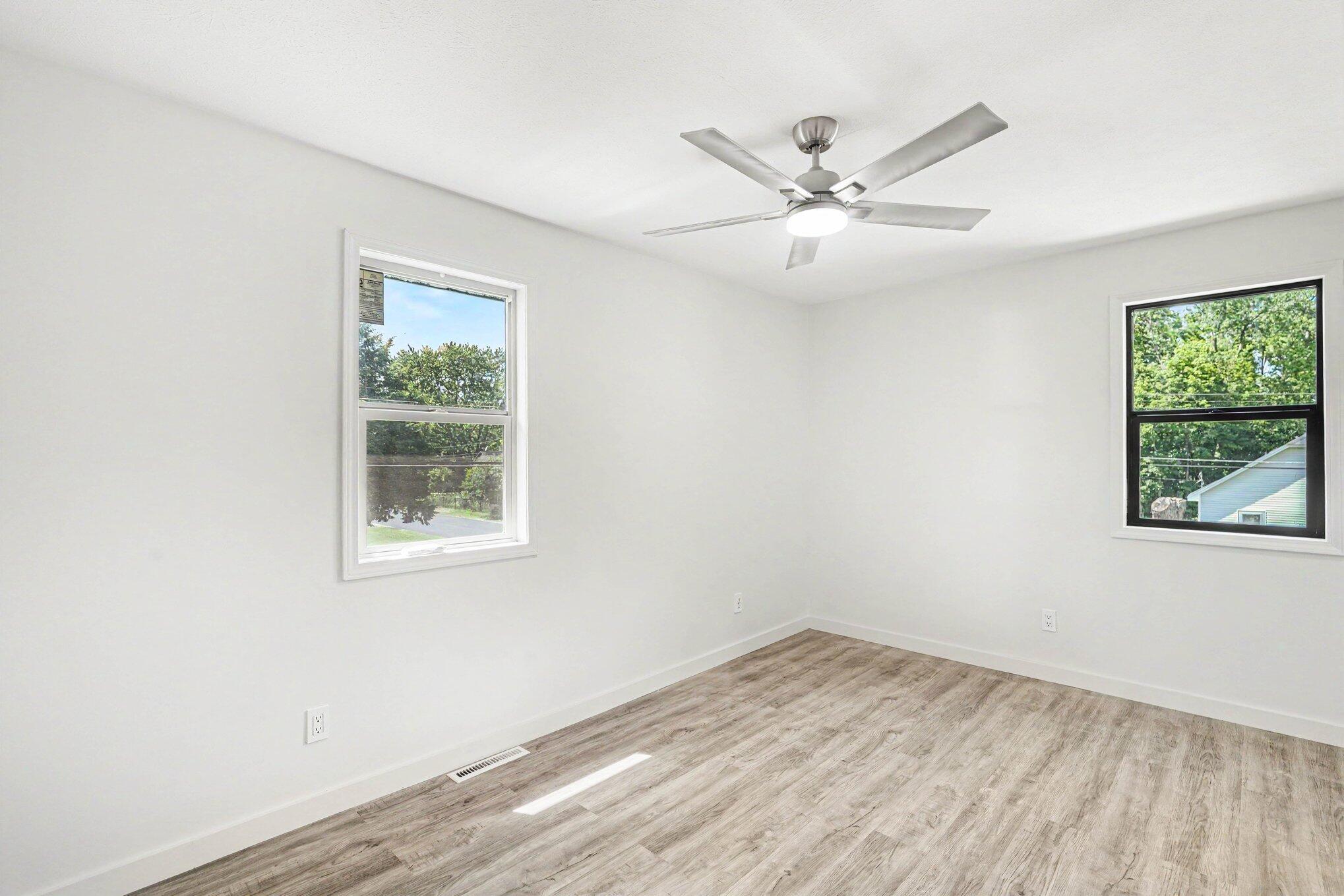 142 Rook Street Battle Creek, MI 49014 - Photo 21 of 35 020_file_5732