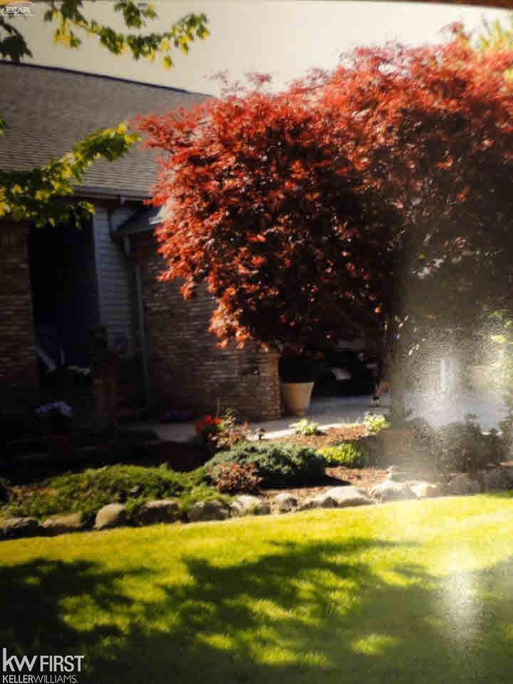 6465 Hartland Road Fenton, MI 48430 - Photo 38 of 41 21269352-37.JPG