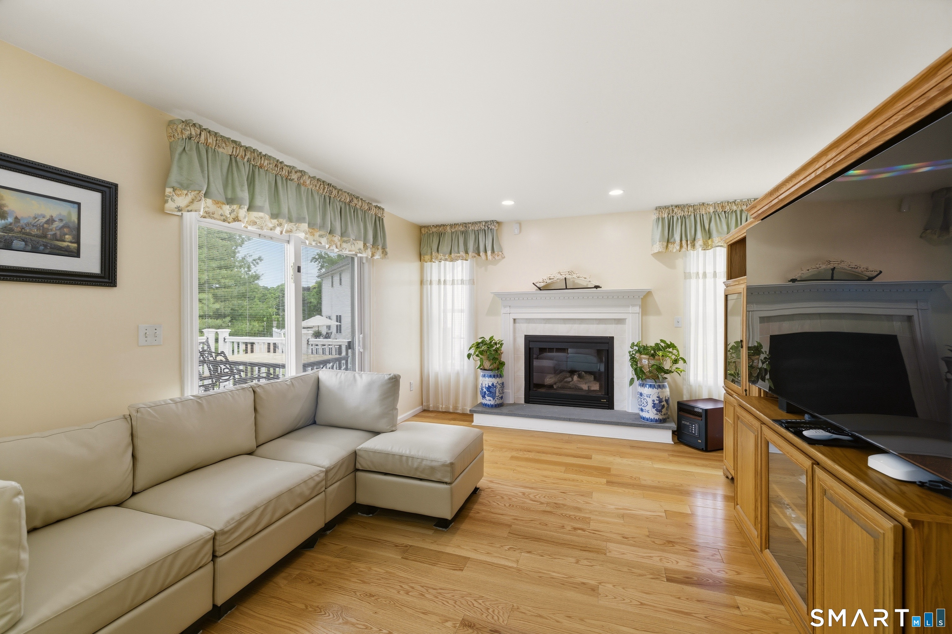43 Kyle Court Meriden, CT 06450 - Photo 7 of 37