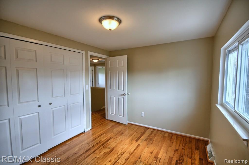 17529 West Thirteen Mile Road Southfield, MI 48076 - Photo 25 of 34 4th Bedroom 2nd View.jpg