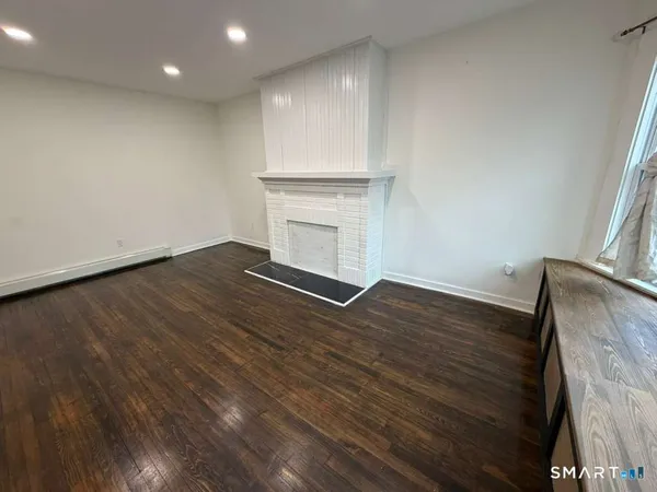 $2,000 | 33 Marion Street, Bridgeport, CT 06606