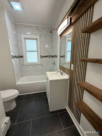 $2,000 | 33 Marion Street, Bridgeport, CT 06606