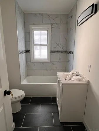 $2,000 | 33 Marion Street, Bridgeport, CT 06606