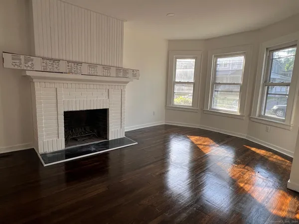 $2,000 | 33 Marion Street, Bridgeport, CT 06606