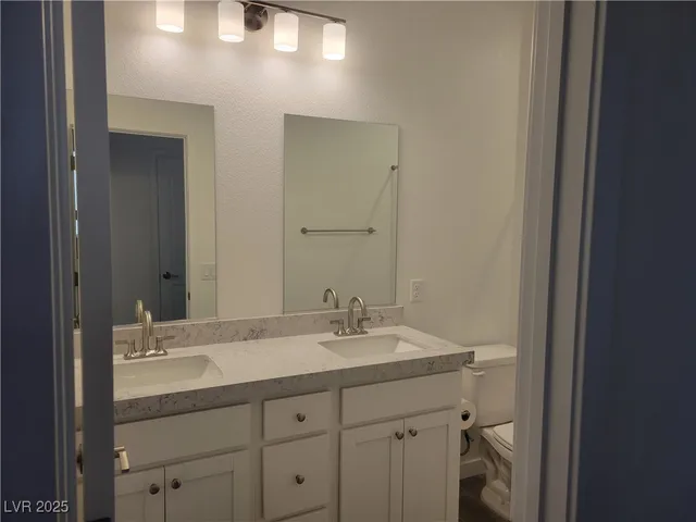 $2,350 | 187 Jaldena Lane, Henderson, NV 89011