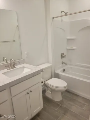$2,350 | 187 Jaldena Lane, Henderson, NV 89011