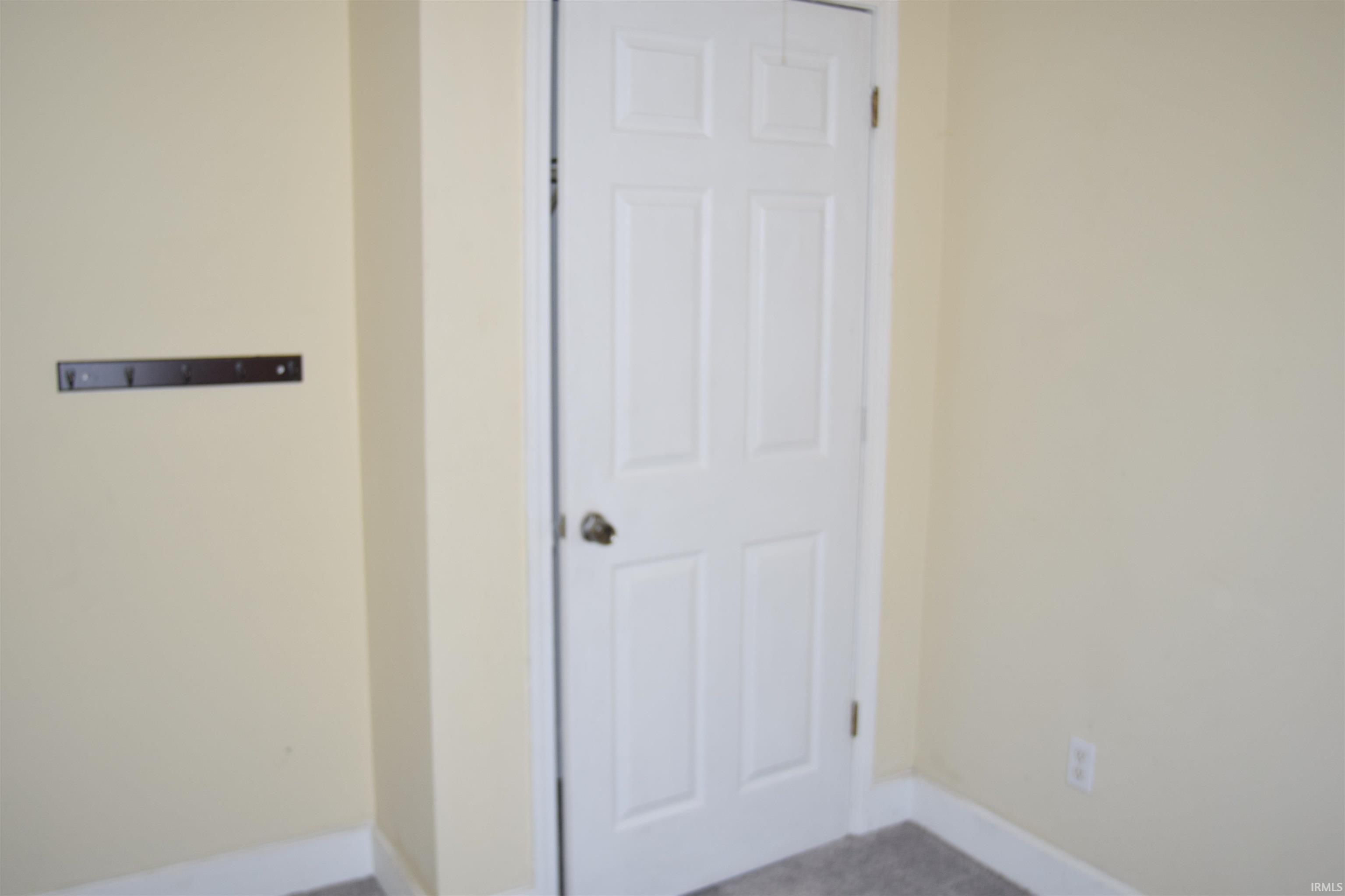 1113 West Oak Street Mitchell, IN 47446 - Photo 12 of 18