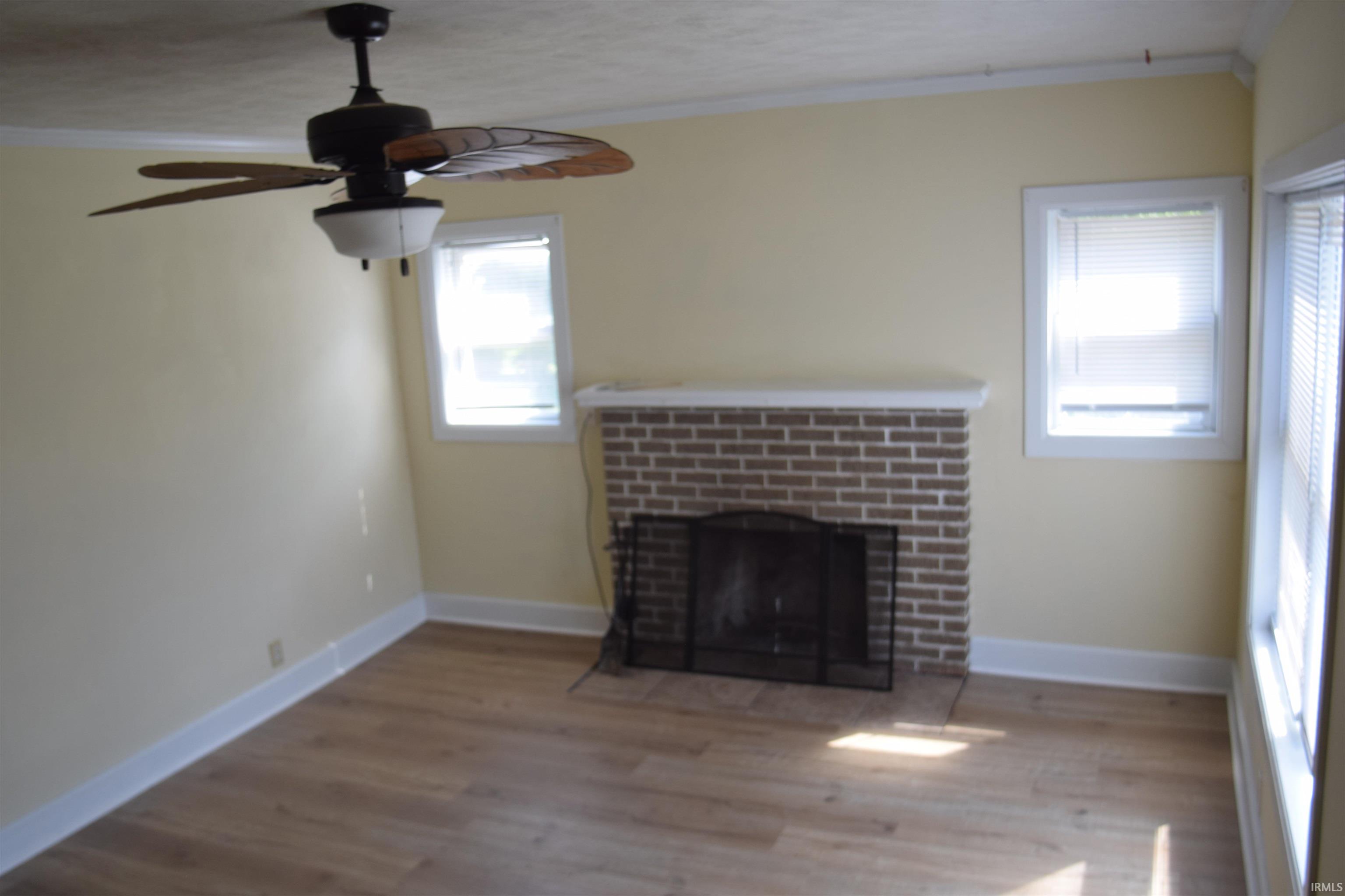 1113 West Oak Street Mitchell, IN 47446 - Photo 2 of 18