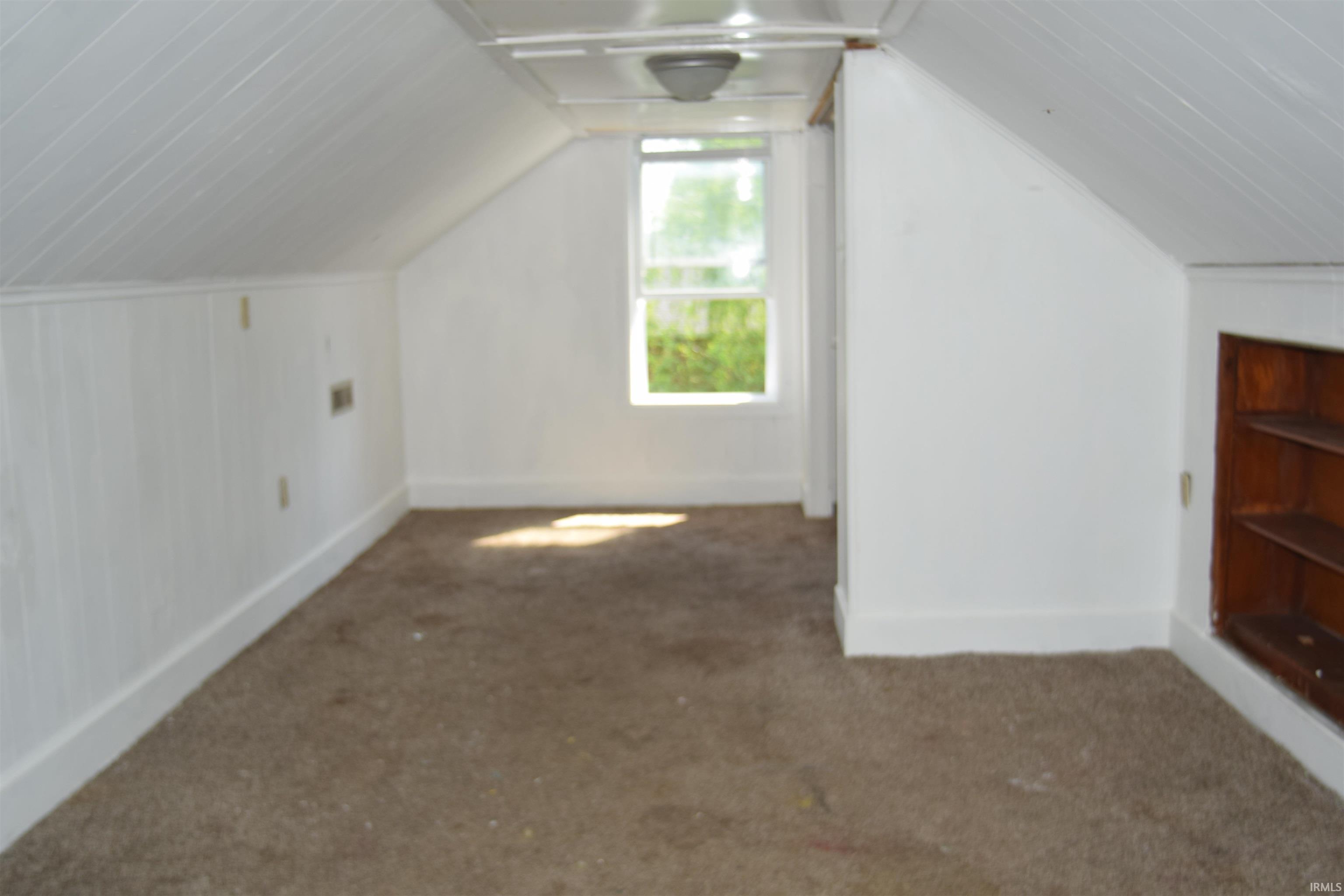 1113 West Oak Street Mitchell, IN 47446 - Photo 5 of 18