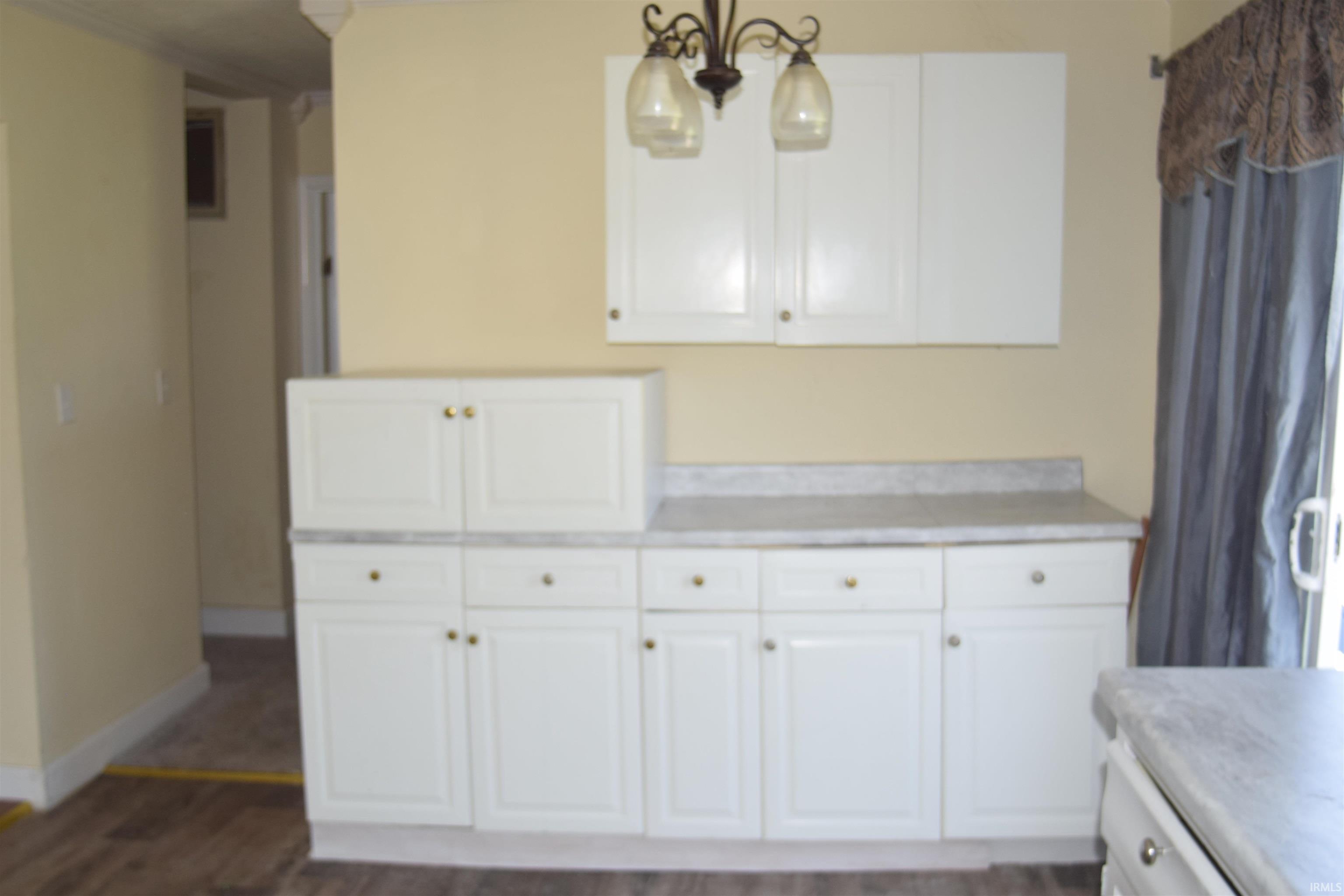 1113 West Oak Street Mitchell, IN 47446 - Photo 8 of 18