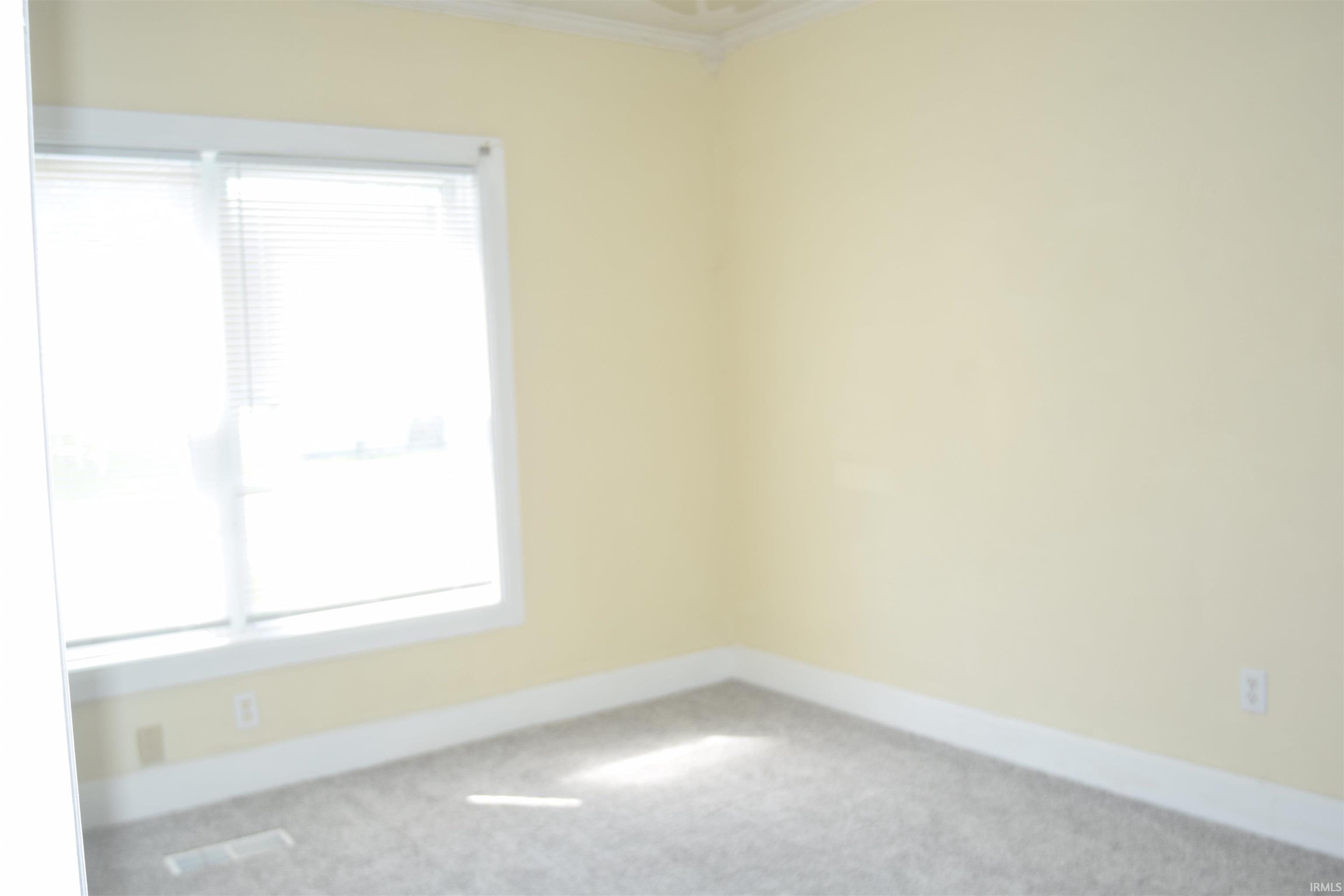 1113 West Oak Street Mitchell, IN 47446 - Photo 9 of 18