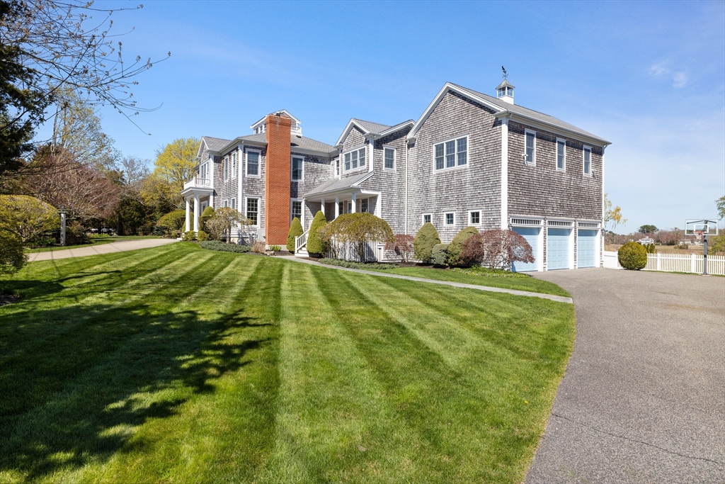 735 Bay Road Duxbury, MA 02332 - Photo 2 of 40 Gallery Image 2
