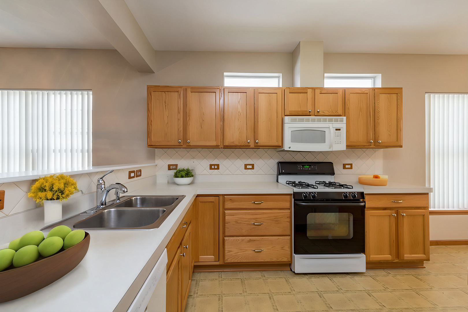 3408 Stretch Run Road Grayslake, IL 60030 - Photo 3 of 15 Gallery Image 3