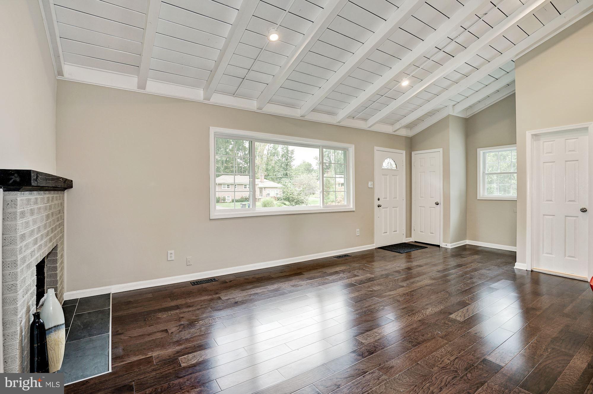 5207 Cedar Road Alexandria, VA 22309 - Photo 13 of 30 Interior (General)