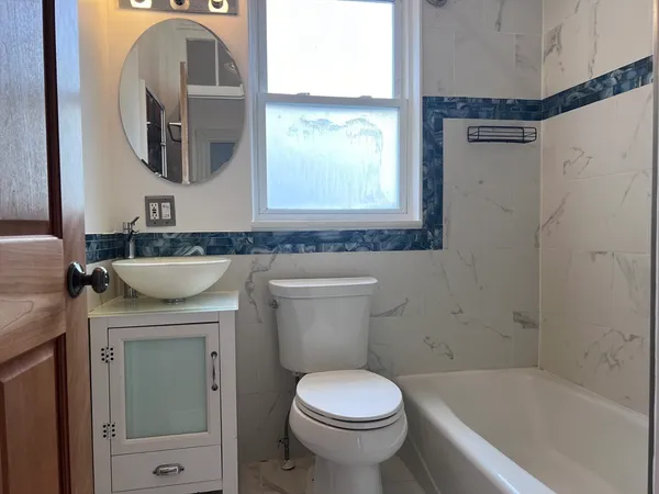 $4,000 | 112 Franklin Street, Unit 2, Brookline, MA 02445