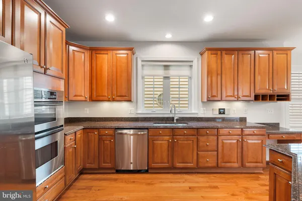 $5,950 | 9185 Topaz Street, Fairfax, VA 22031