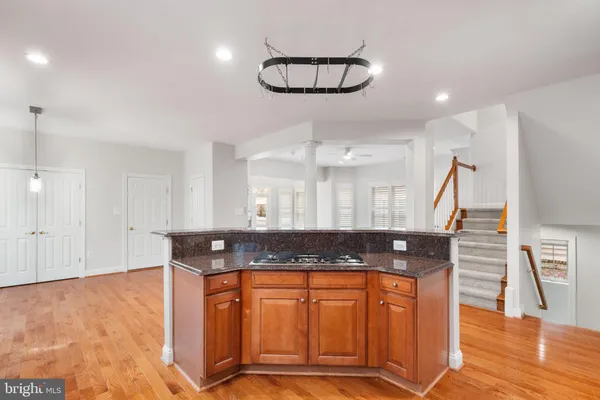 $5,950 | 9185 Topaz Street, Fairfax, VA 22031