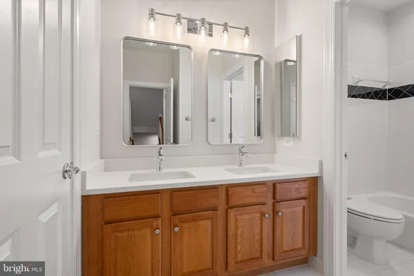 $5,950 | 9185 Topaz Street, Fairfax, VA 22031