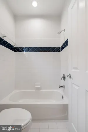 $5,950 | 9185 Topaz Street, Fairfax, VA 22031