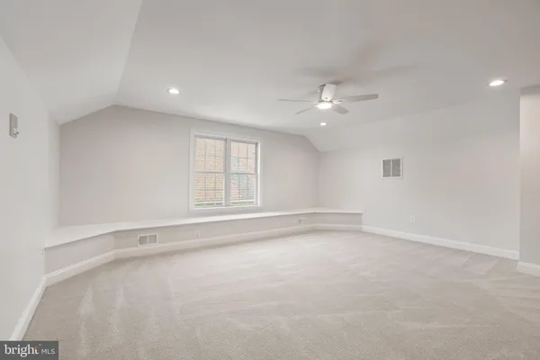 $5,950 | 9185 Topaz Street, Fairfax, VA 22031