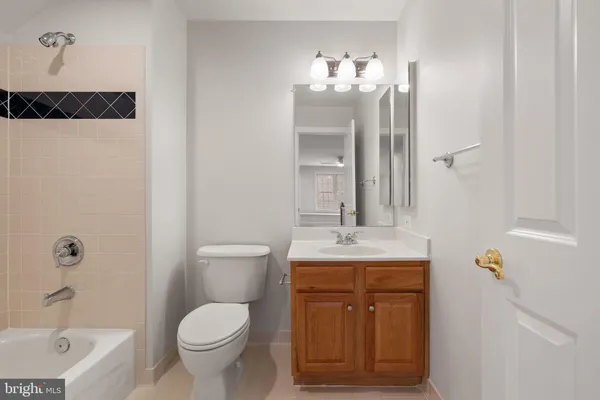 $5,950 | 9185 Topaz Street, Fairfax, VA 22031