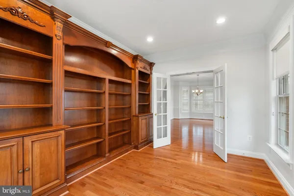 $5,950 | 9185 Topaz Street, Fairfax, VA 22031