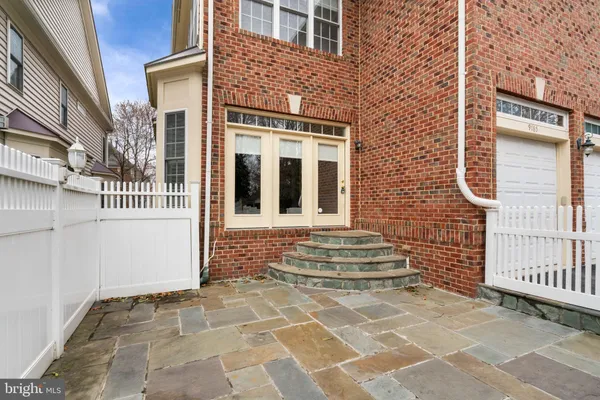 $5,950 | 9185 Topaz Street, Fairfax, VA 22031